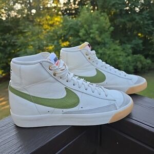 Size 8 -‎ Nike Blazer '77 Vintage Mid Asparagus Snakeskin